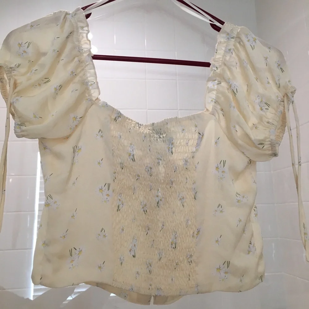 Princess Polly ALLYSON TOP YELLOW - Picture 11 of 15
